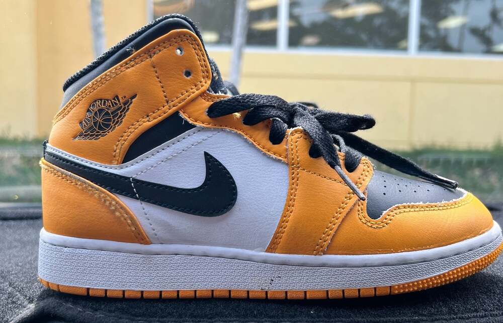 Buy Air Jordan 1 Mid GS 'Reverse Yellow Toe' - 554725 701